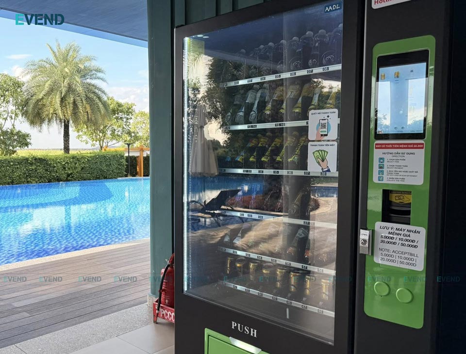 Máy bán nước tự động hoạt động không cần nhân viên