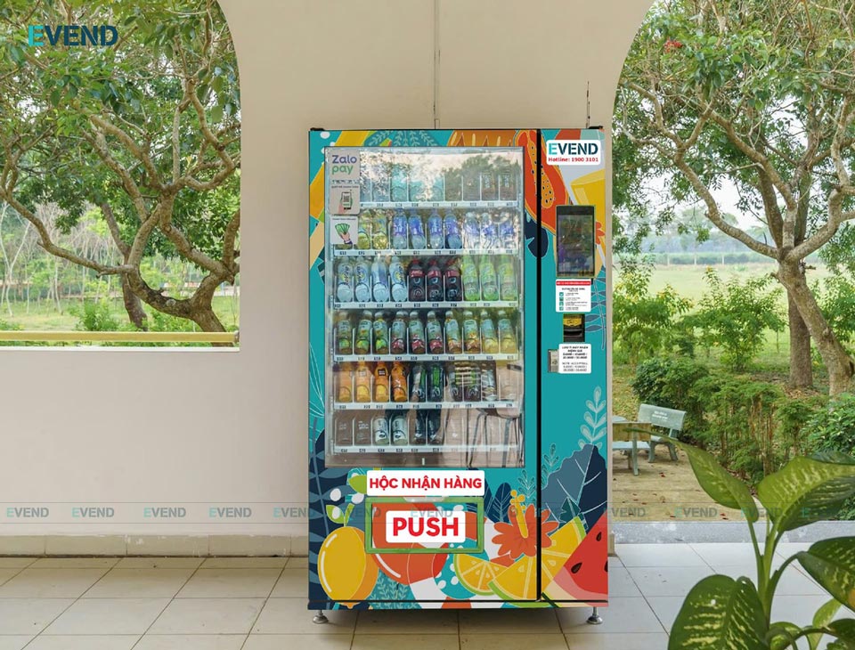 Máy bán nước tự động tại hội trường trường Đại học Bình Dương