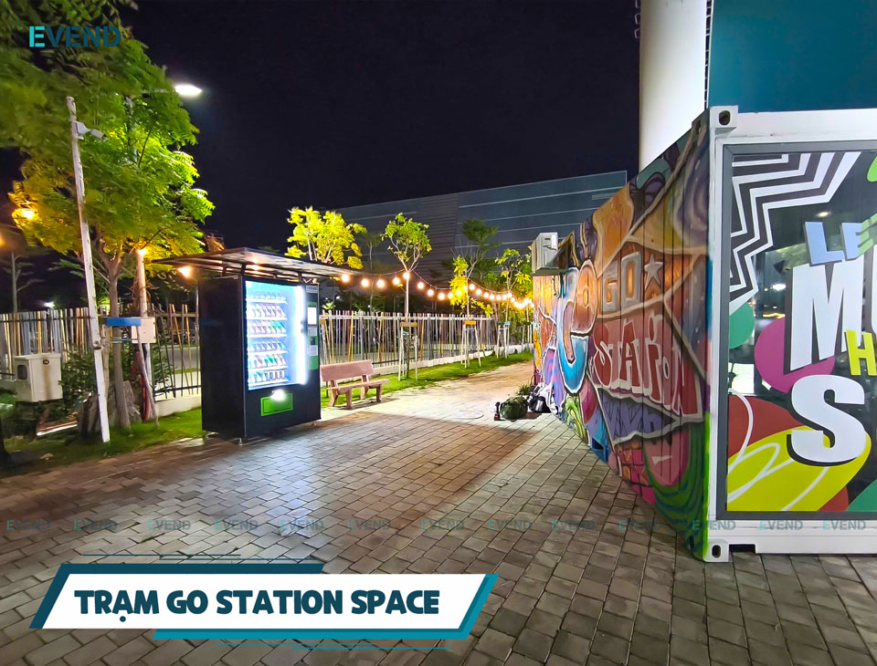 Máy bán hàng tự động tại Go Station Space
