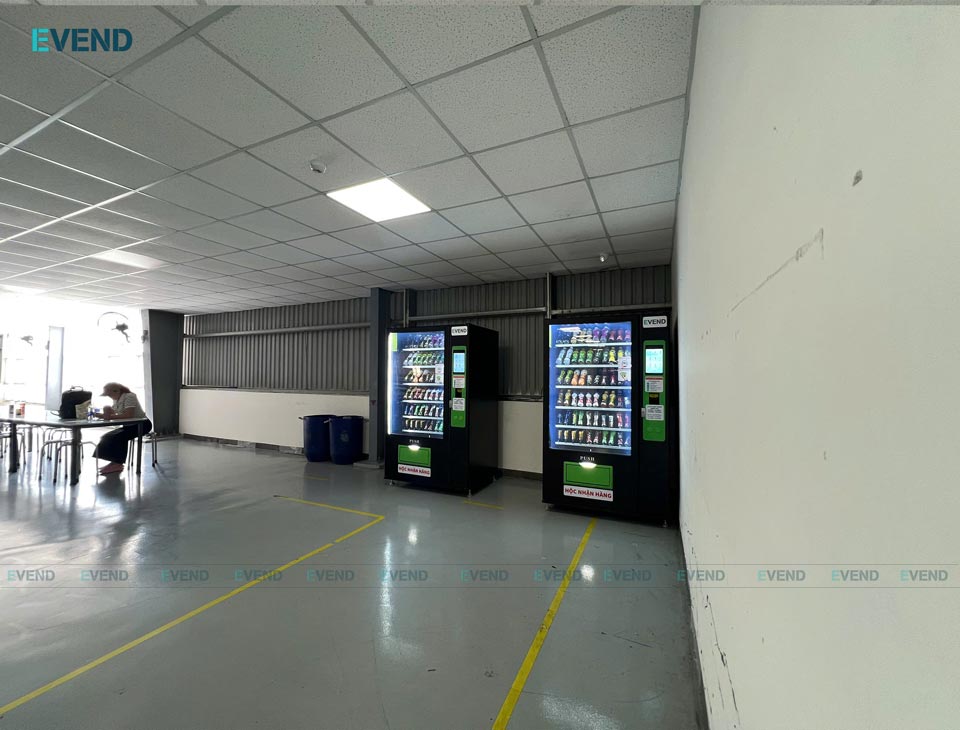 Bàn giao máy bán hàng tự động tại KyungShin VIETNAM