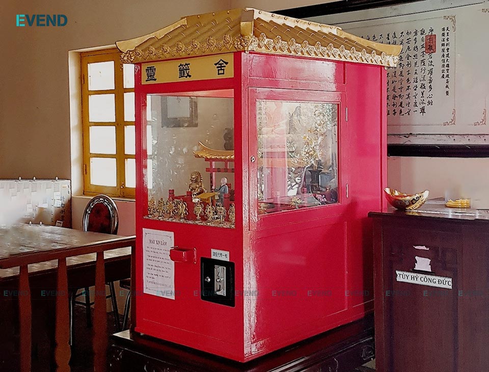 Máy xin xăm tự động tại Chùa Tàu - Đà Lạt