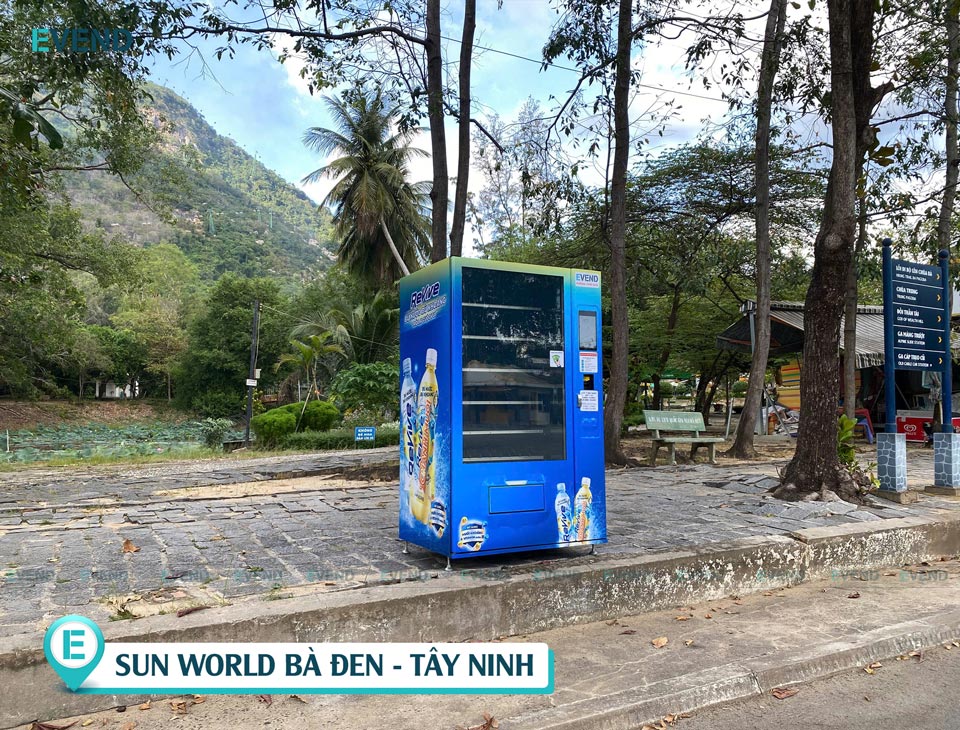Máy bán hàng EVEND tại Sun World Bà Đen Tây Ninh
