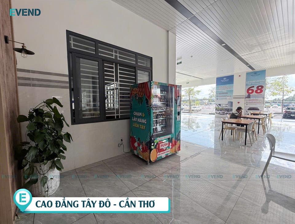 Máy bán hàng tự động tại trường Cao đẳng Tây Đô Cần Thơ