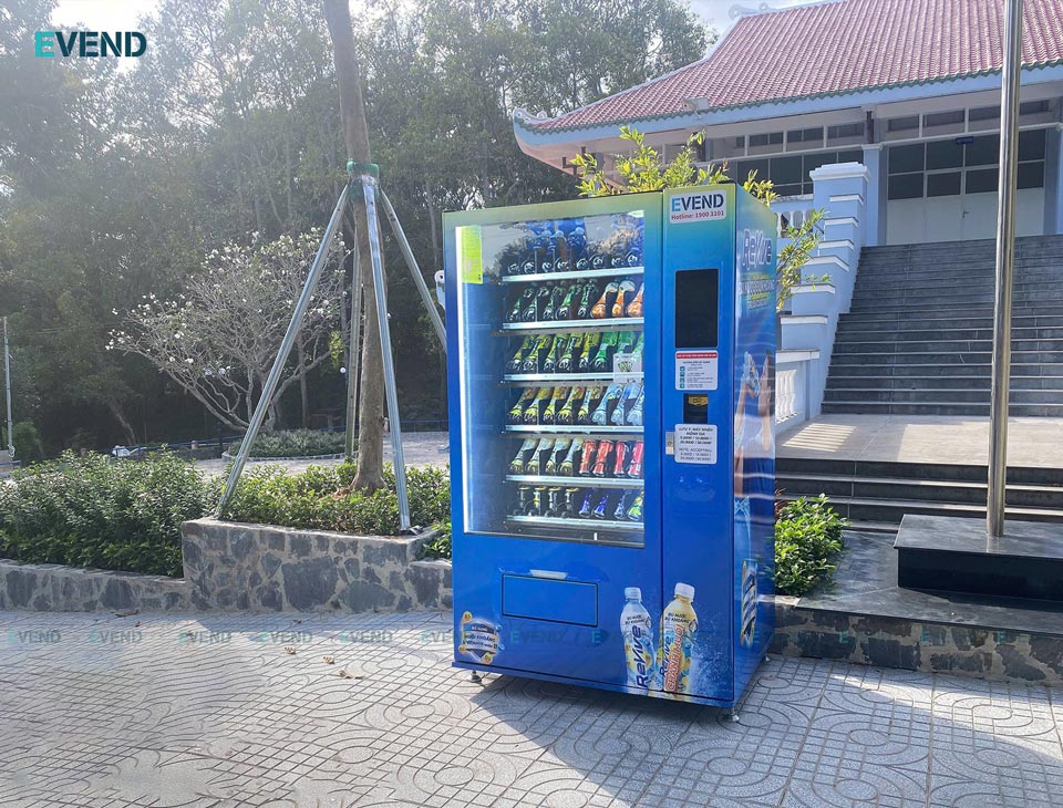 Quảng cáo decal trang tri tiết kiệm chi phí so với các kênh quảng cáo ngoài trời