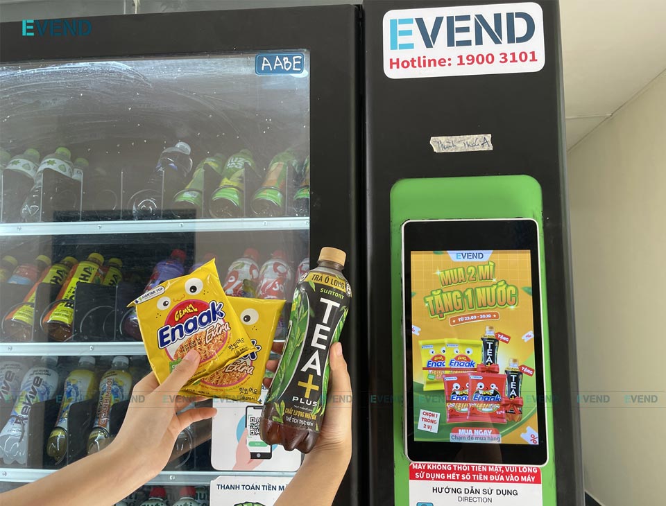 Quảng cáo mì ăn liền trên màn hình máy bán hàng tự động
