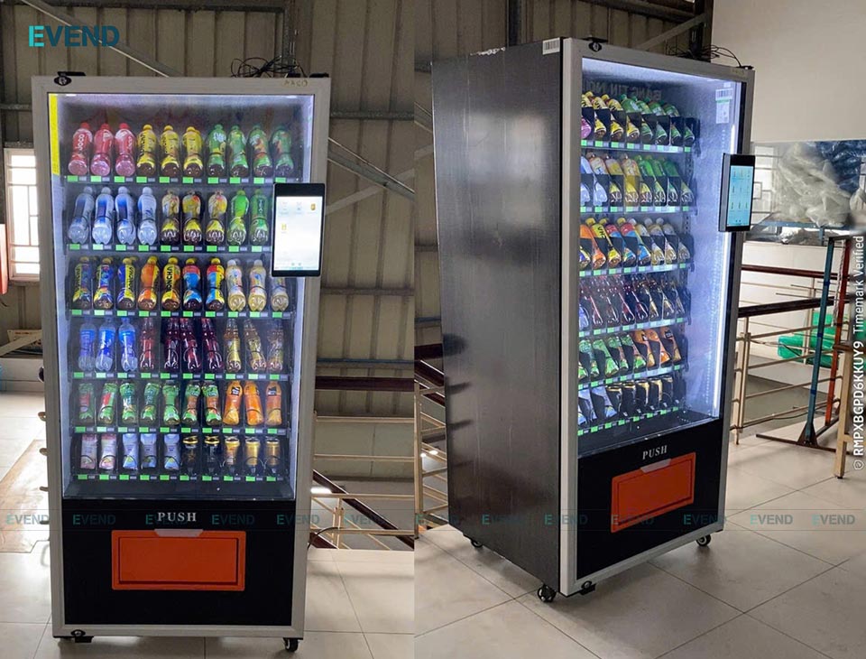 Máy bán hàng tự động thông minh không tiền mặt tại công ty Asia Dragon